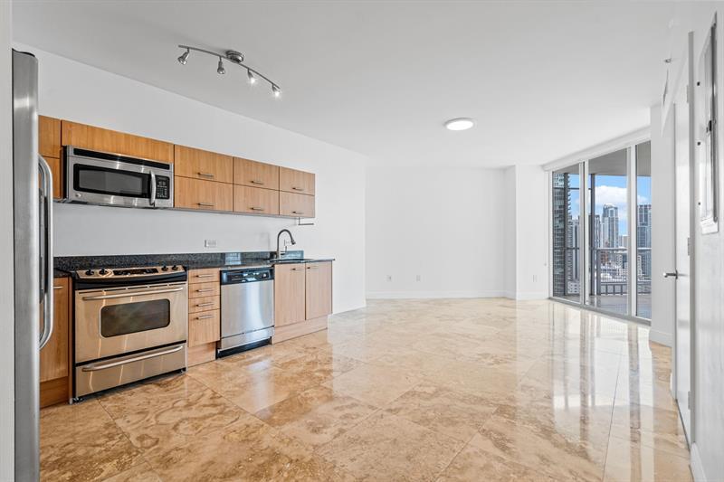 Property Photo:  350 S Miami Ave 2909  FL 33130 