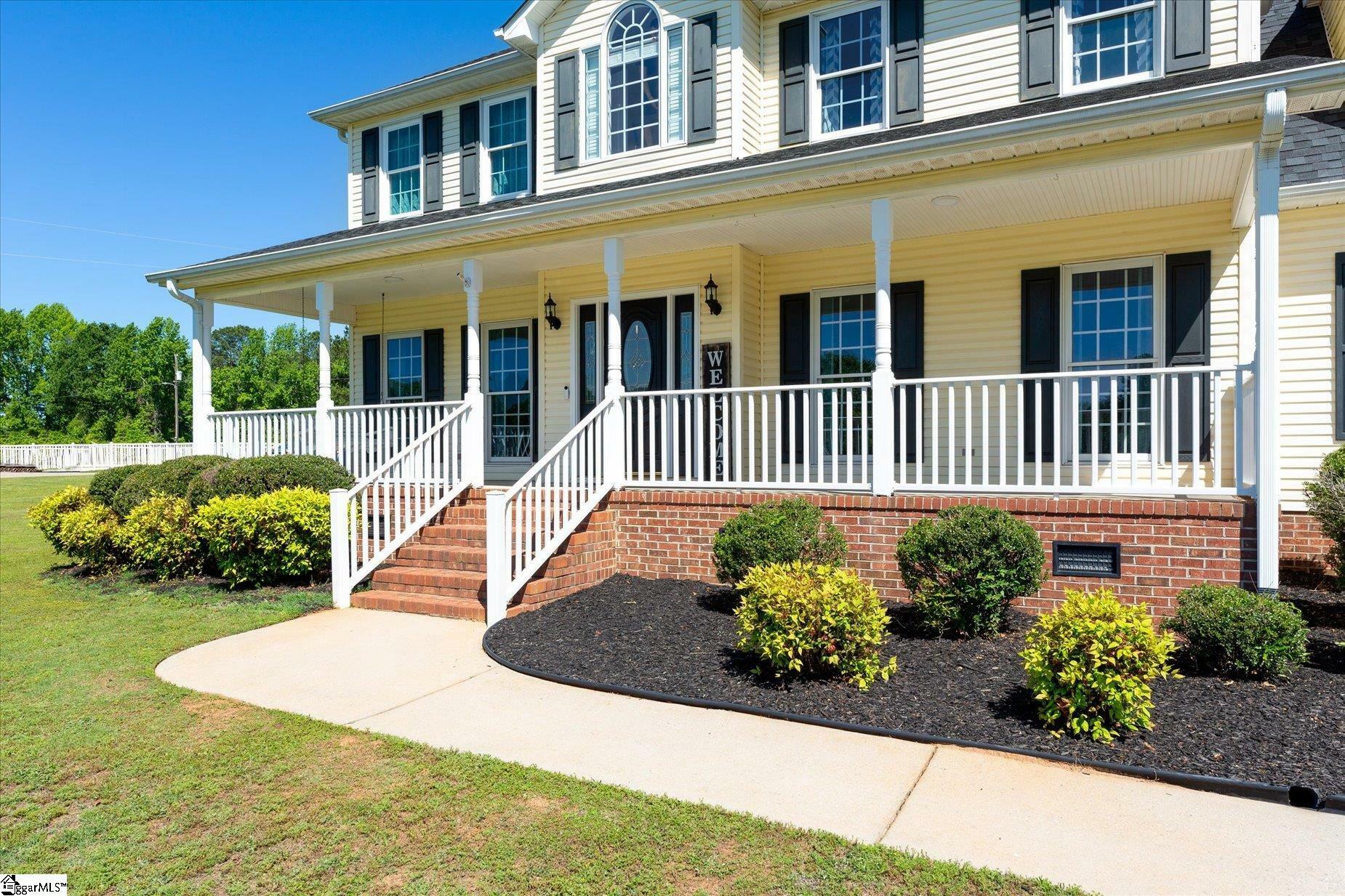 Property Photo: 205 Pebble Brook Lane SC 29627