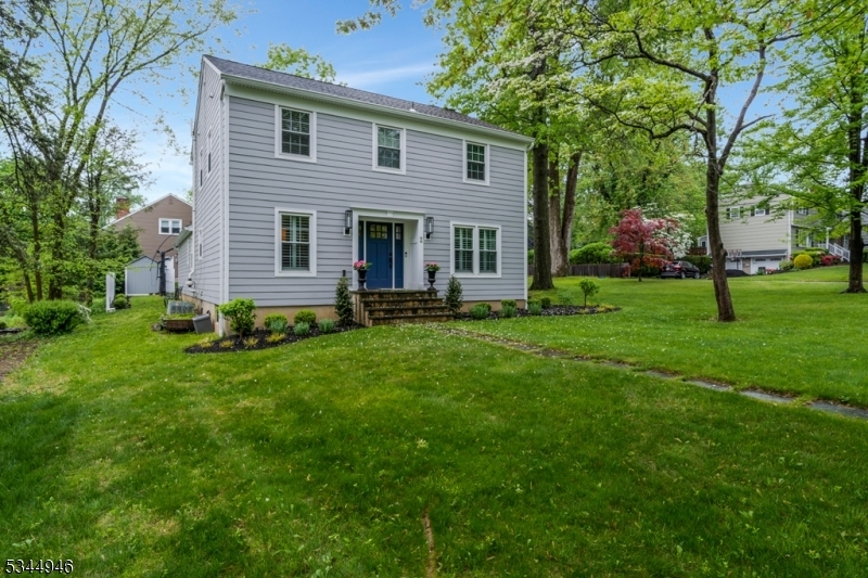 2 Columbia Dr  Bernardsville Boro NJ 07924 photo