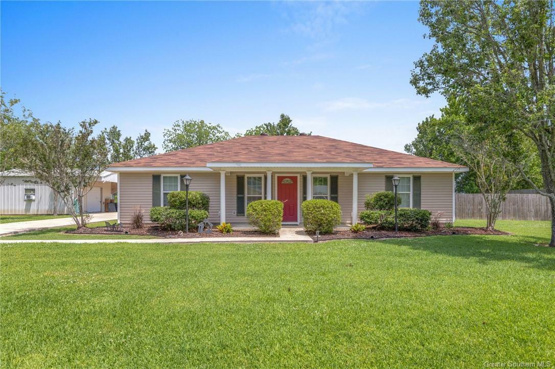 Property Photo: 102 S Littell Street LA 70591