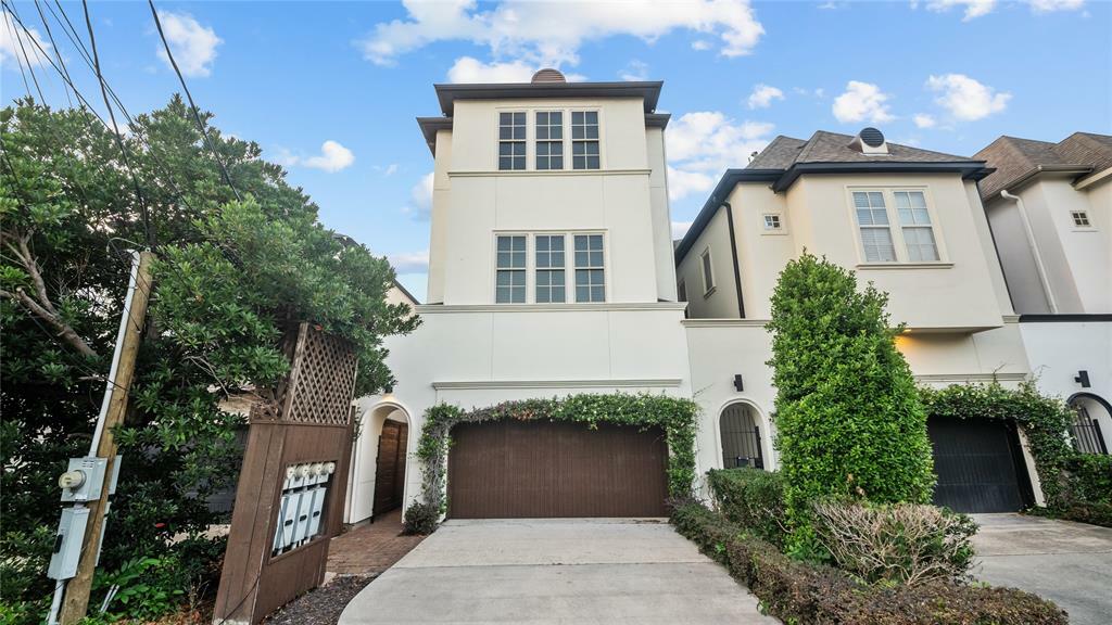Property Photo: 5626 Petty Street TX 77007