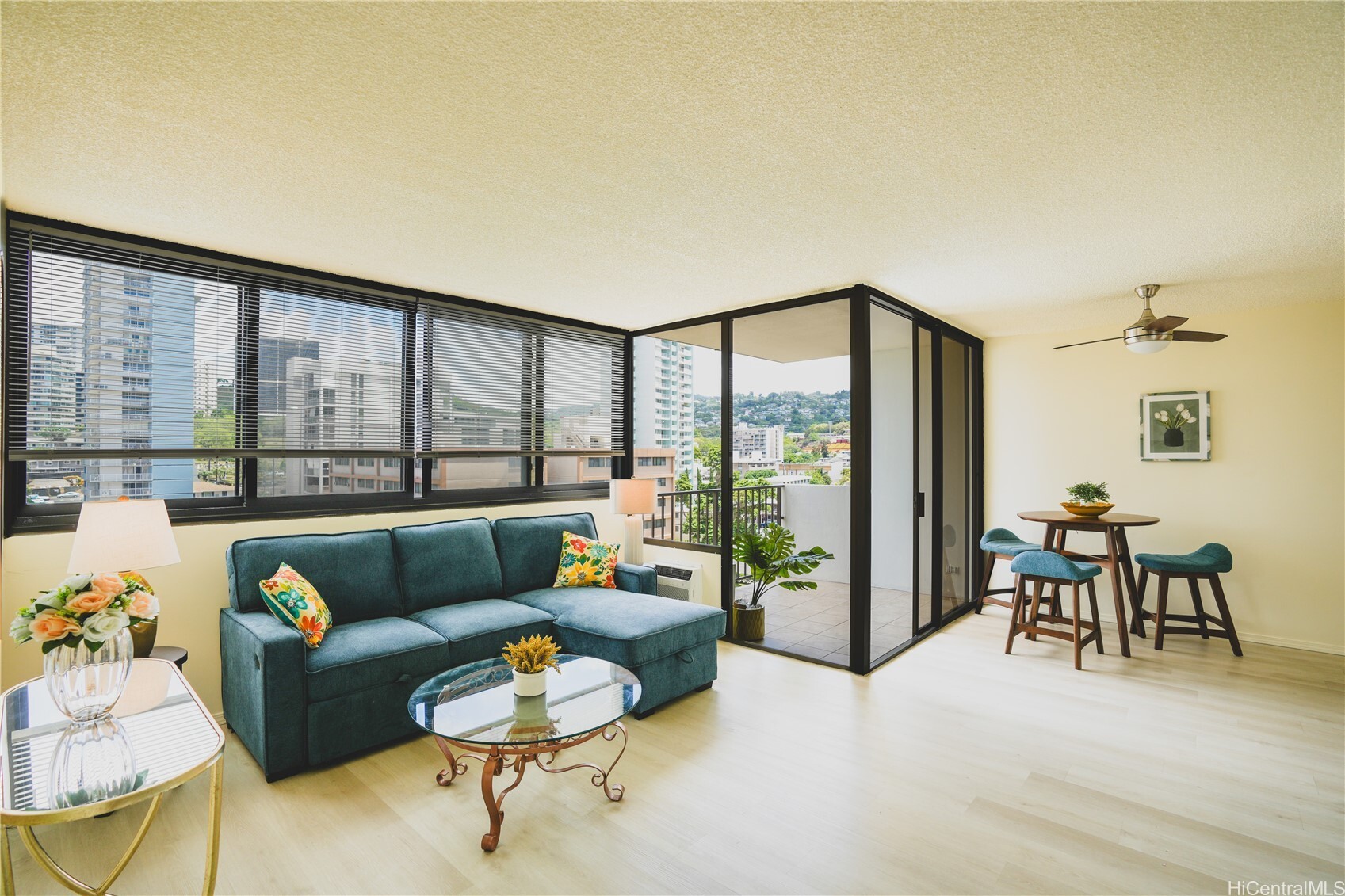 1571 Piikoi Street 706  Honolulu HI 96822 photo