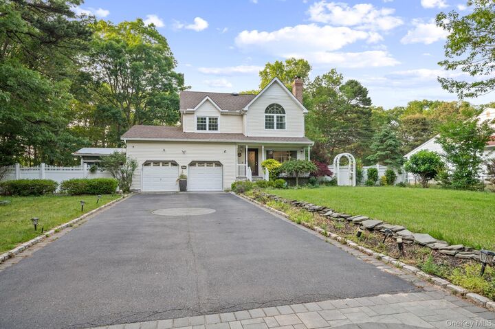 Property Photo:  85 Mowbray Street  NY 11772 