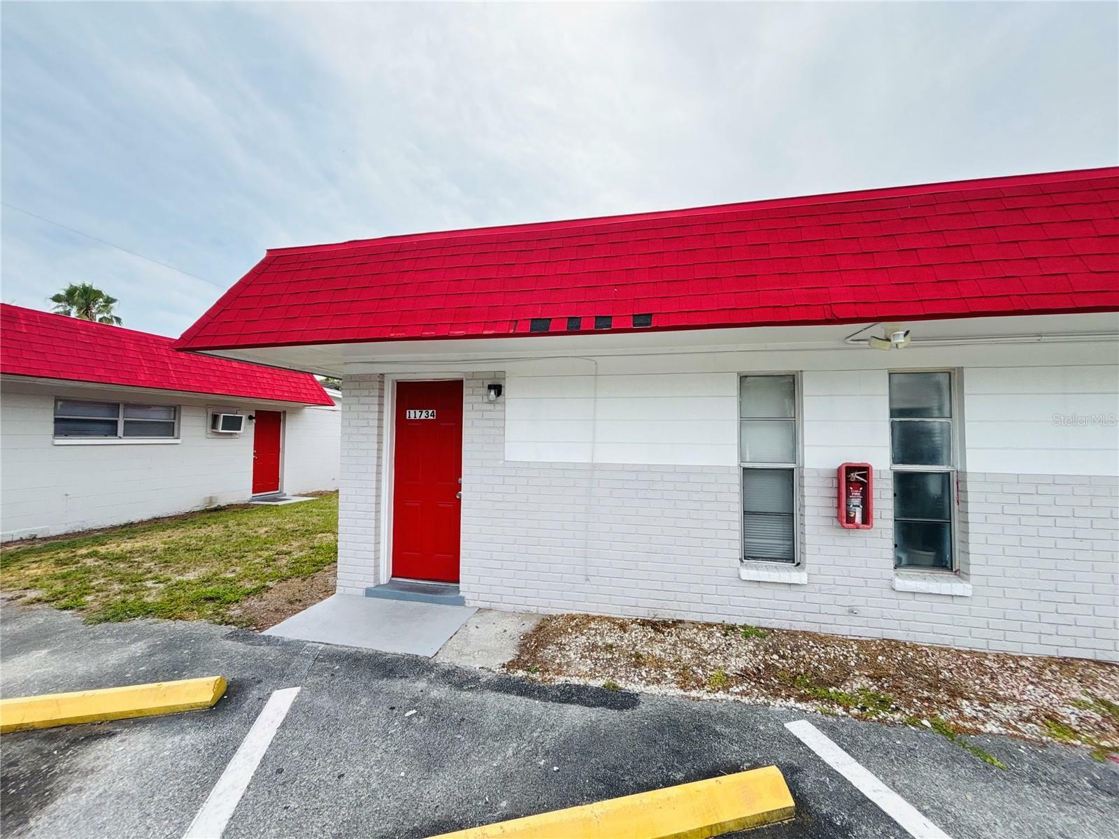 11734 N 14th Street  Tampa FL 33612 photo