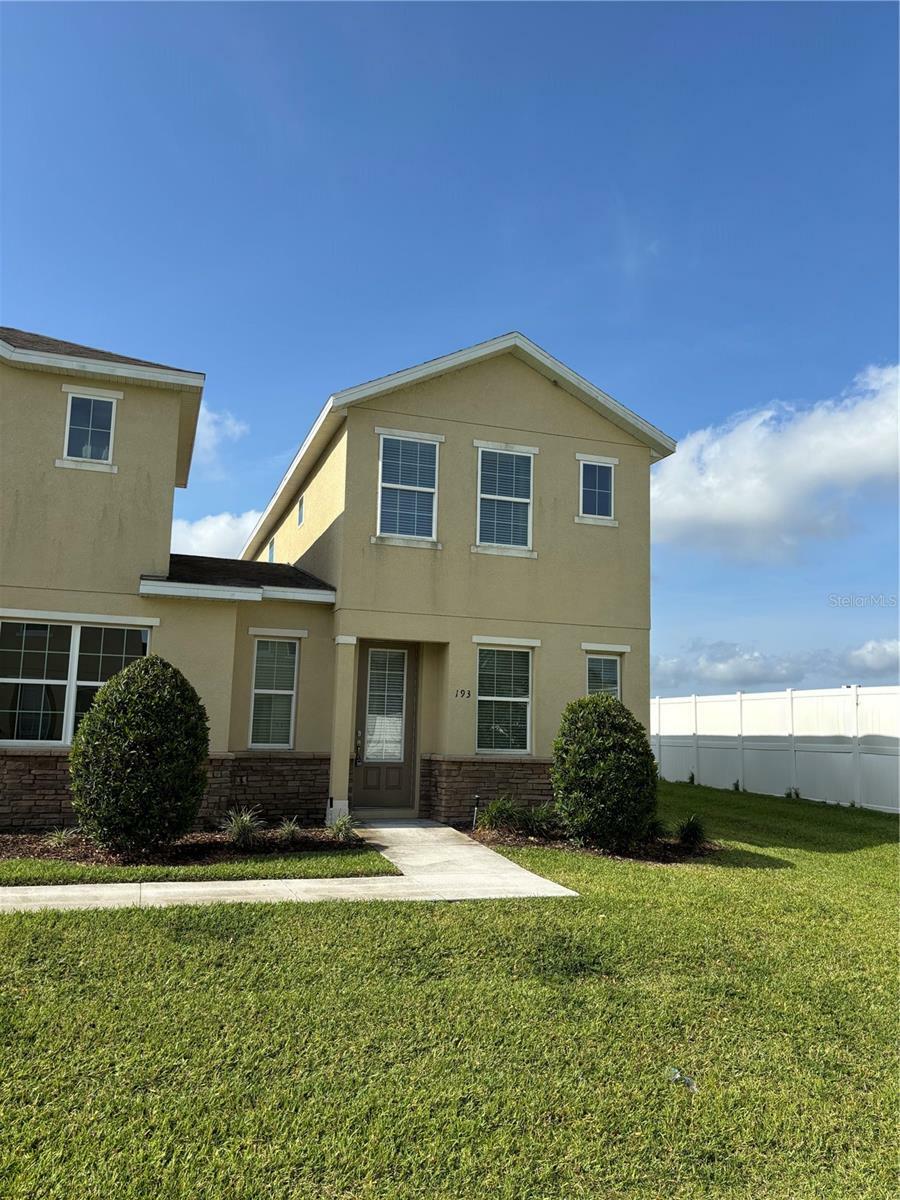 Property Photo: 193 Holly Village Drive FL 33837