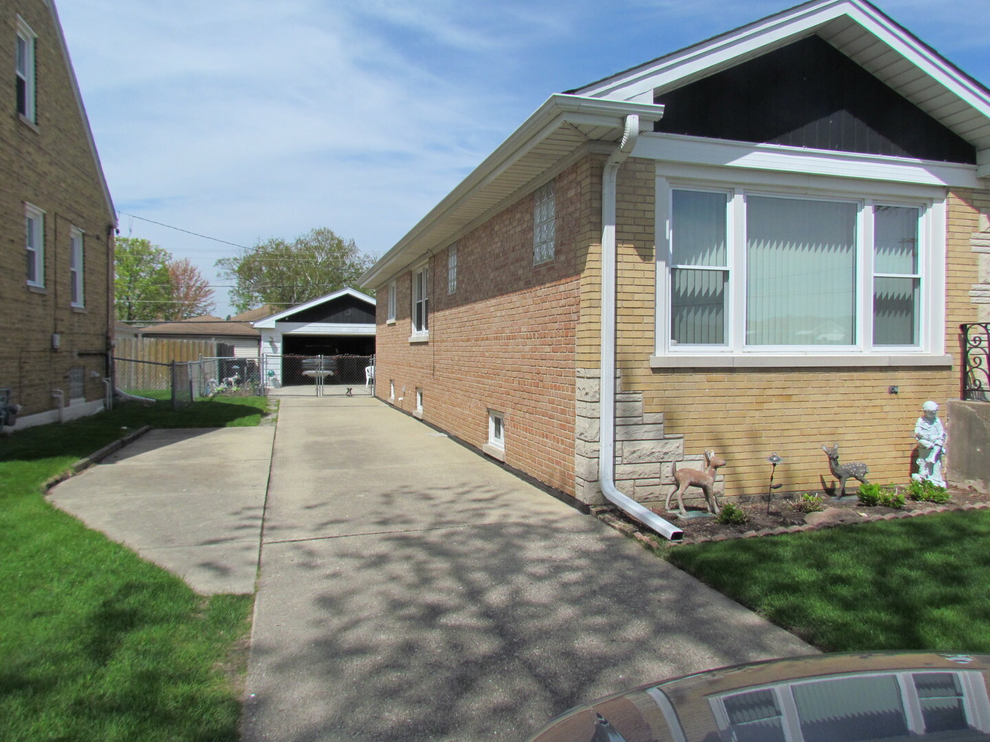 Property Photo: 4516 N Ozanam Street IL 60706