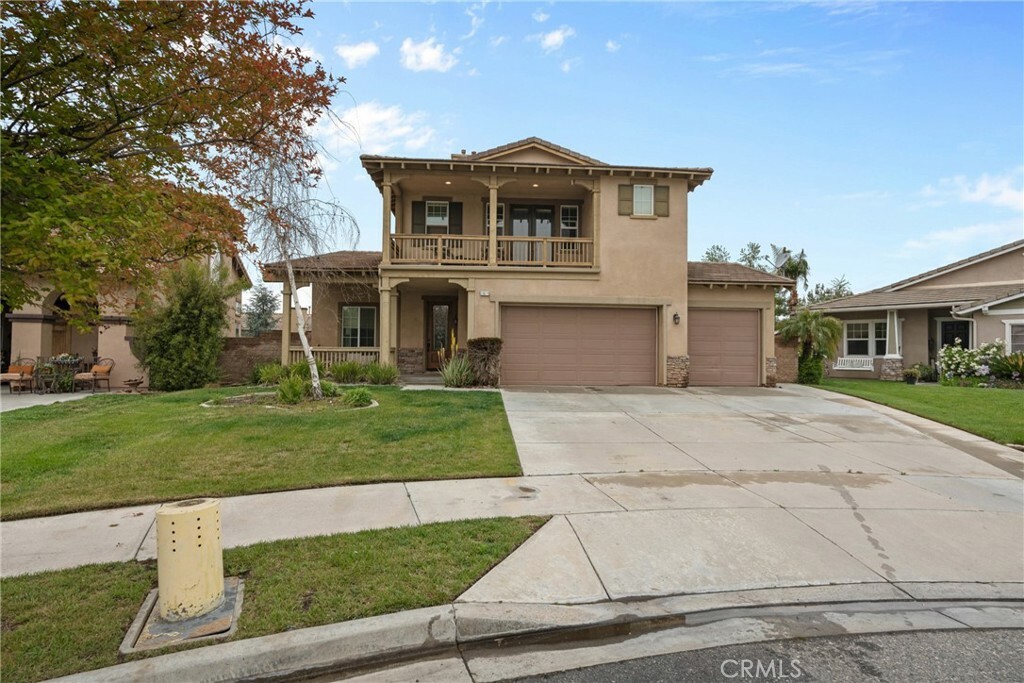 Property Photo: 11874 Grayhawk Circle CA 92399