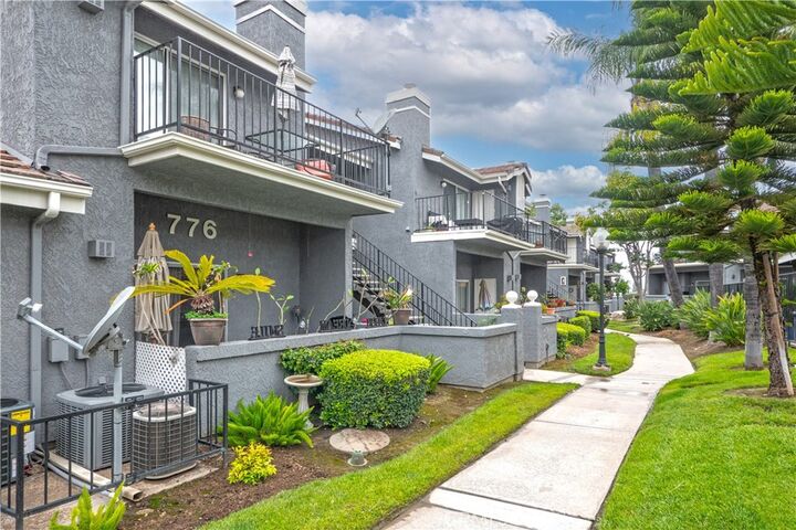 Property Photo:  776 E San Bernardino Road 3  CA 91723 