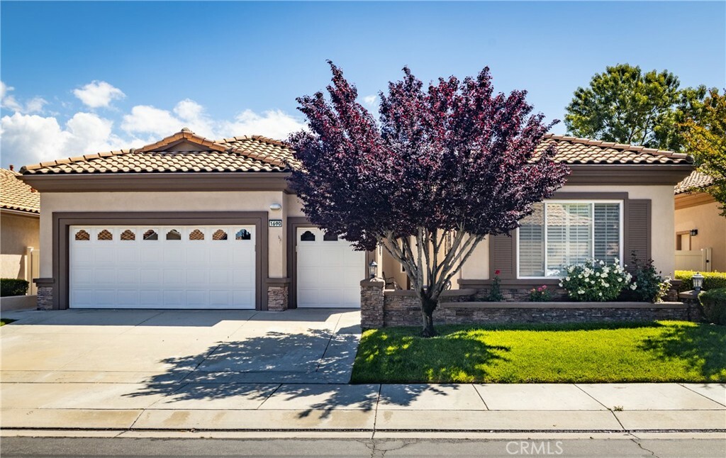 Property Photo: 1690 Masters Drive CA 92220
