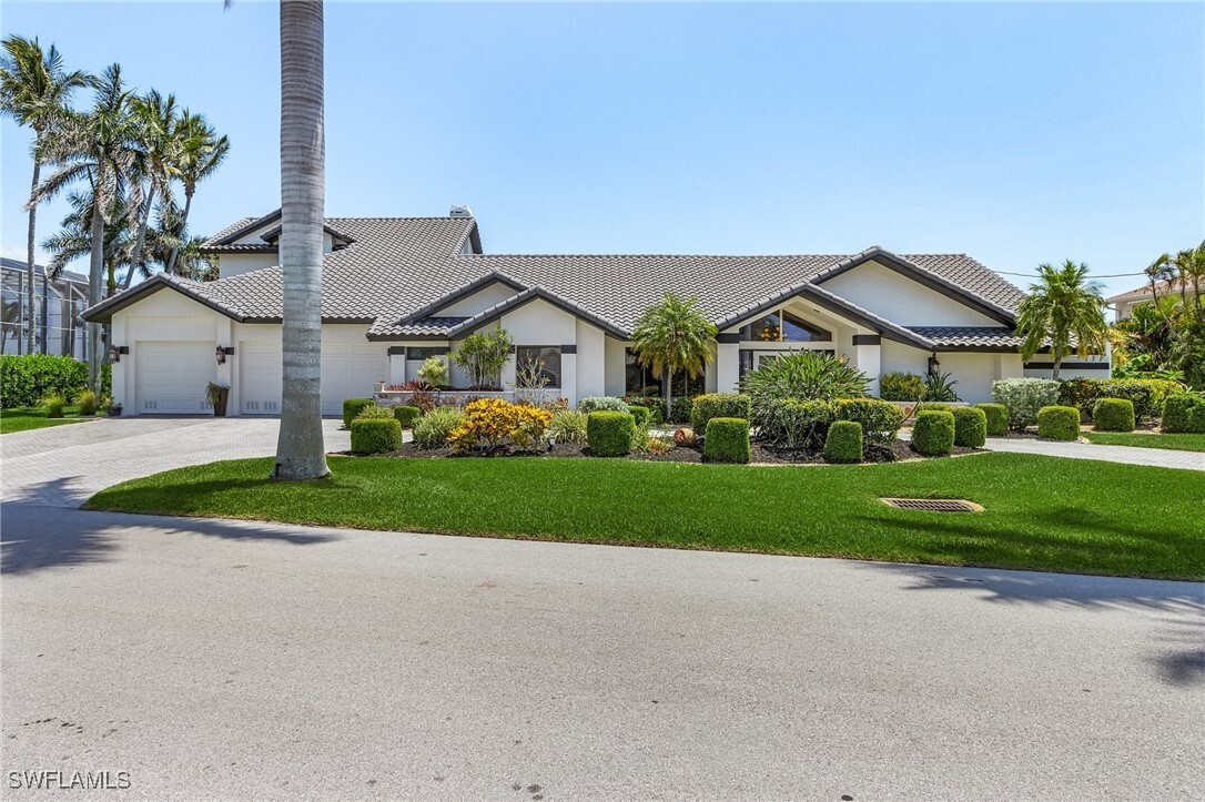 Property Photo:  2803 SE 22nd Place  FL 33904 