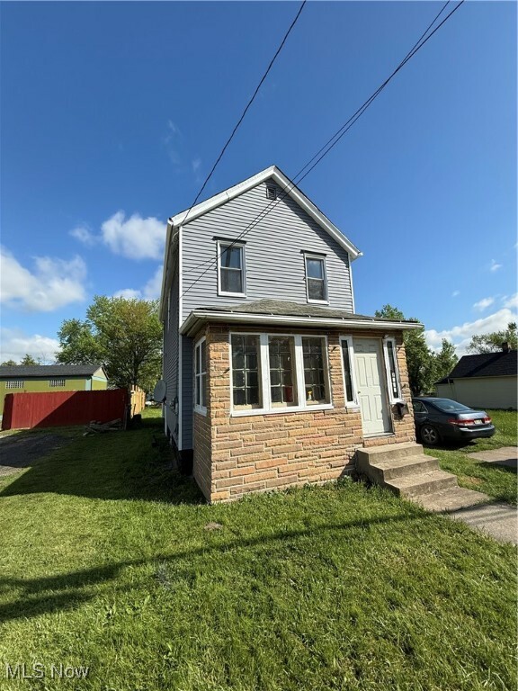 Property Photo: 2458 Vestal Road OH 44509