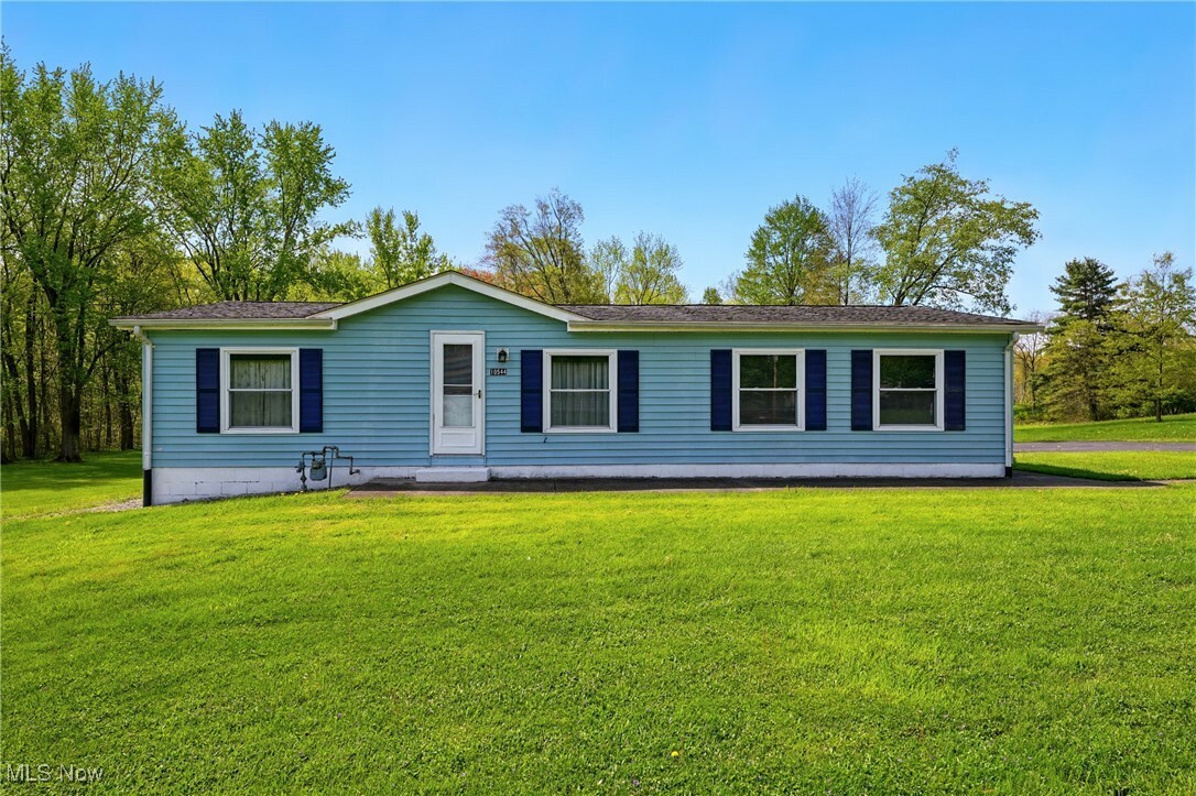 Property Photo: 10544 Holcomb Road OH 44444