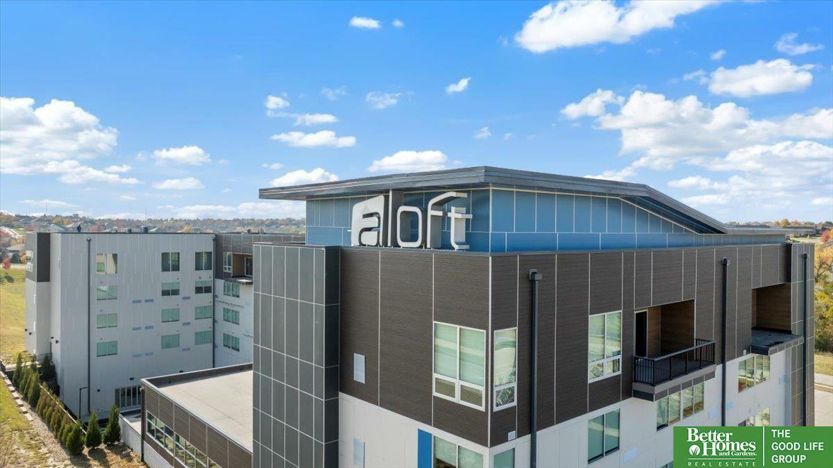 Property Photo: 215 S 181 Street 503 NE 68022