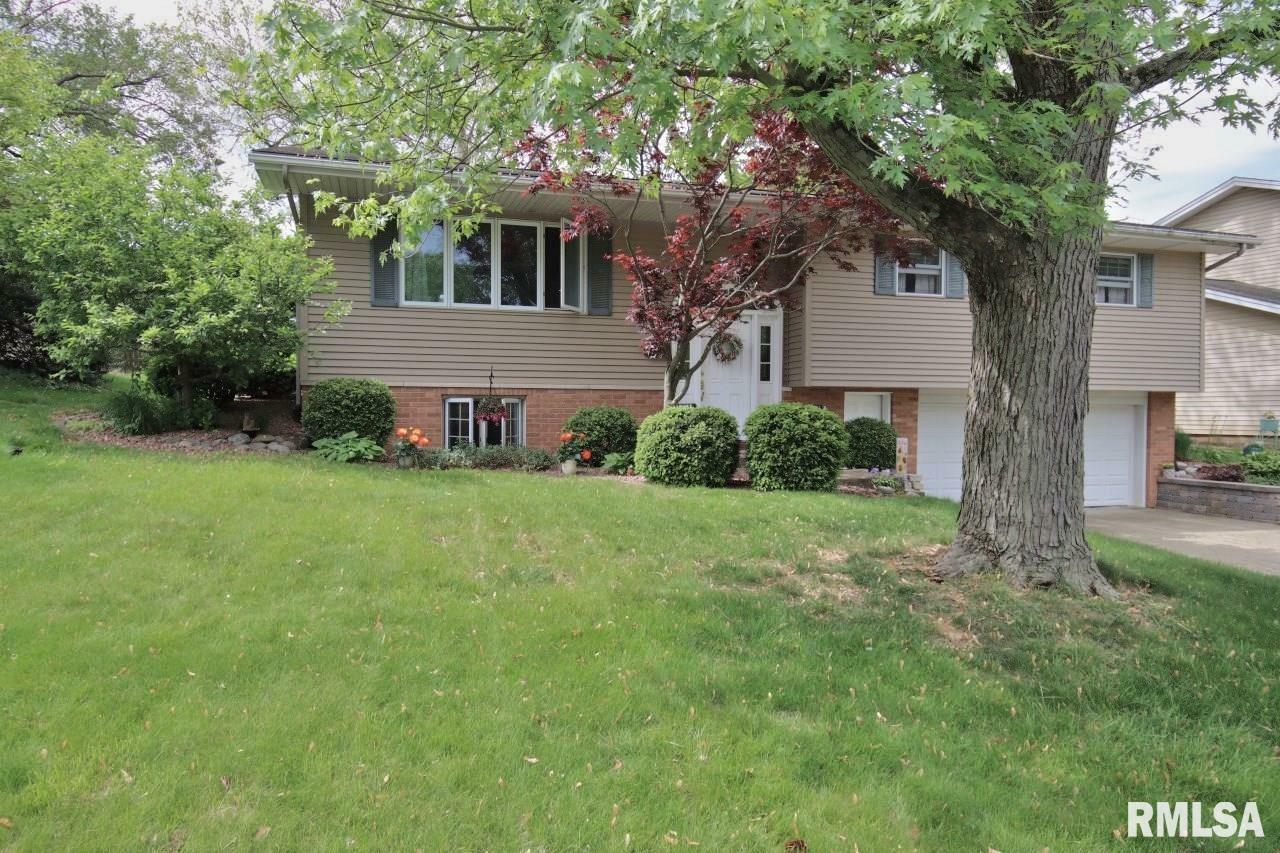 Property Photo: 2526 W Huntington Drive IL 61614
