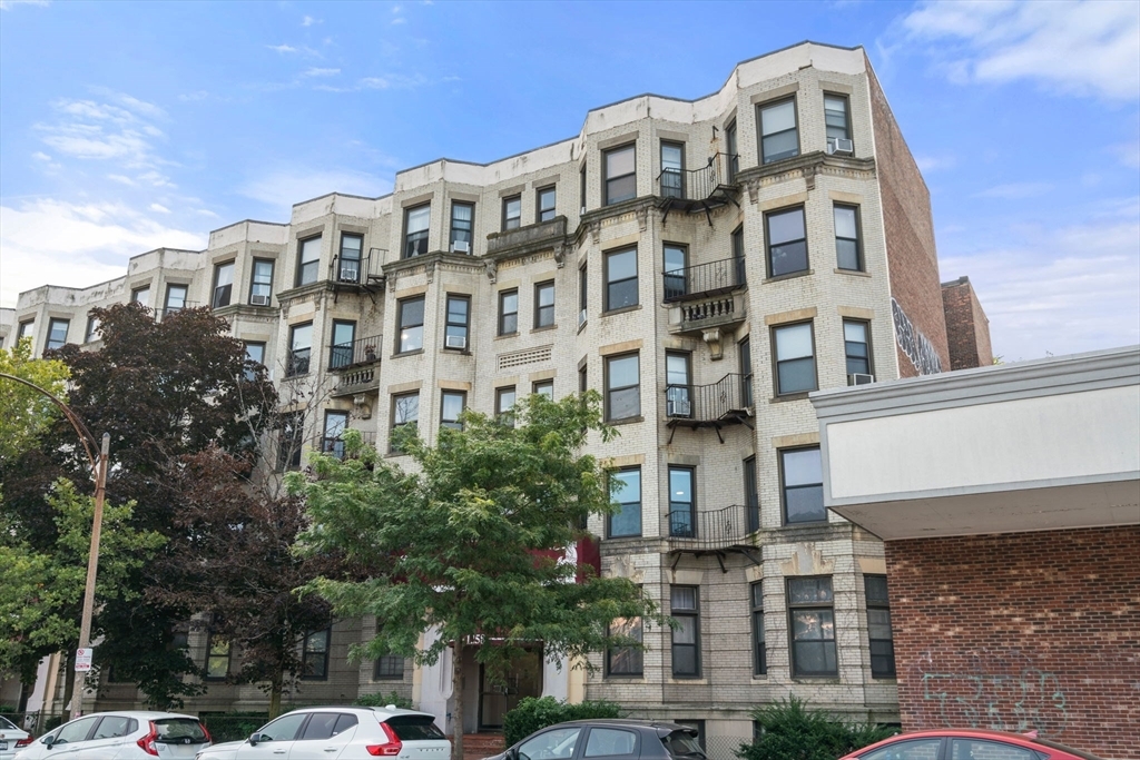 Property Photo: 1258 Commonwealth Ave 8 MA 02134