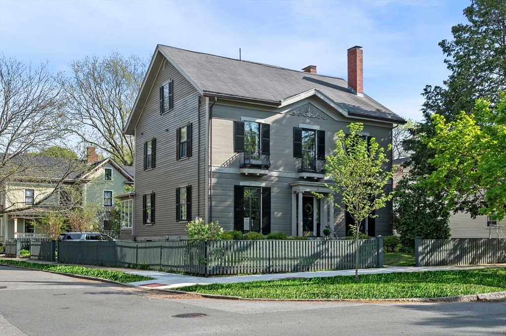 Property Photo:  31 Broad  MA 01970 