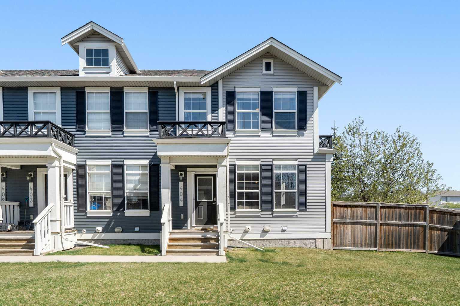 Property Photo: 1001 8 Street NW 404 AB T4B 0W1