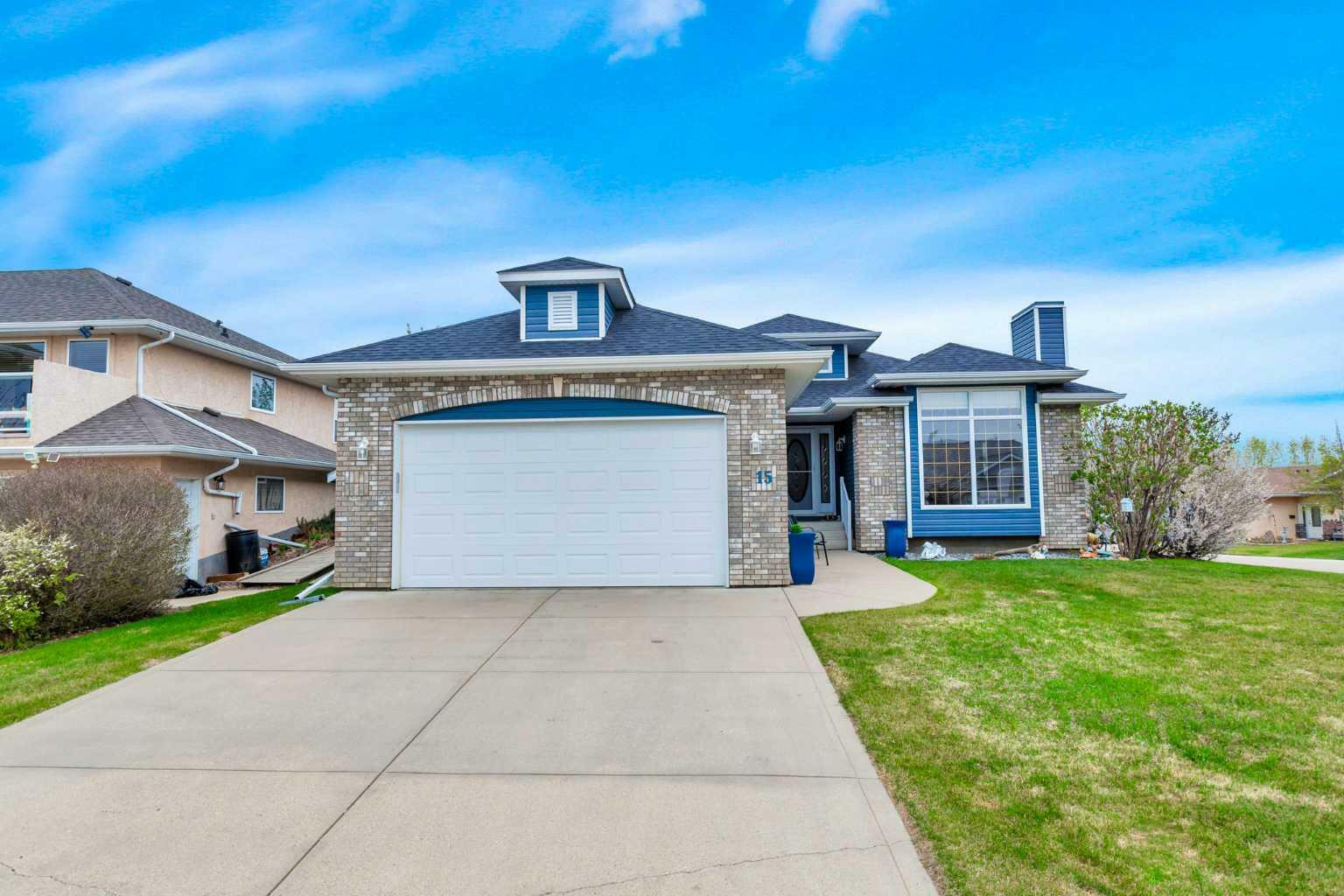 15 Lakes Close  Lacombe AB T4L 1S5 photo