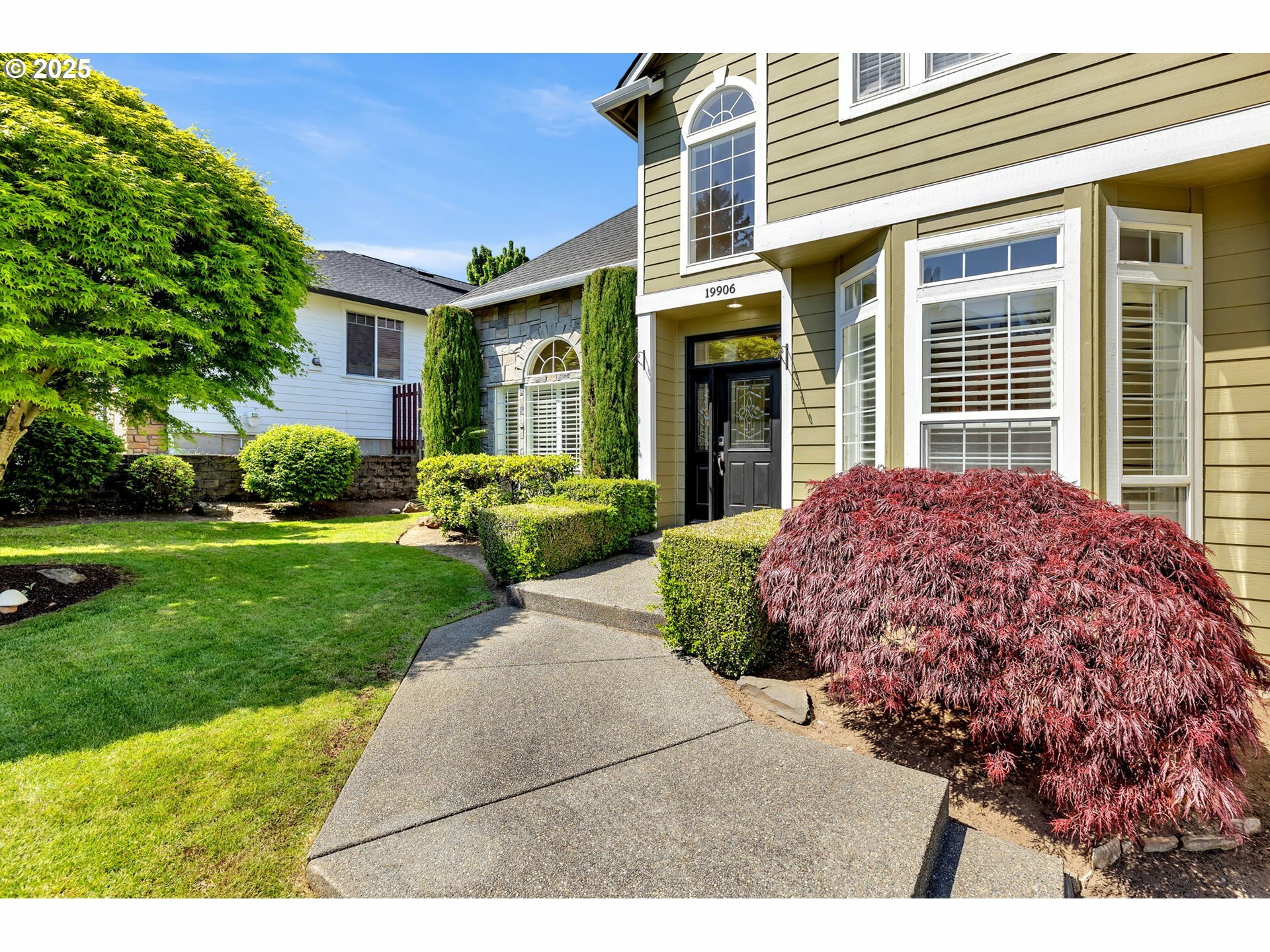 Property Photo: 19906 SE 5th Way WA 98607