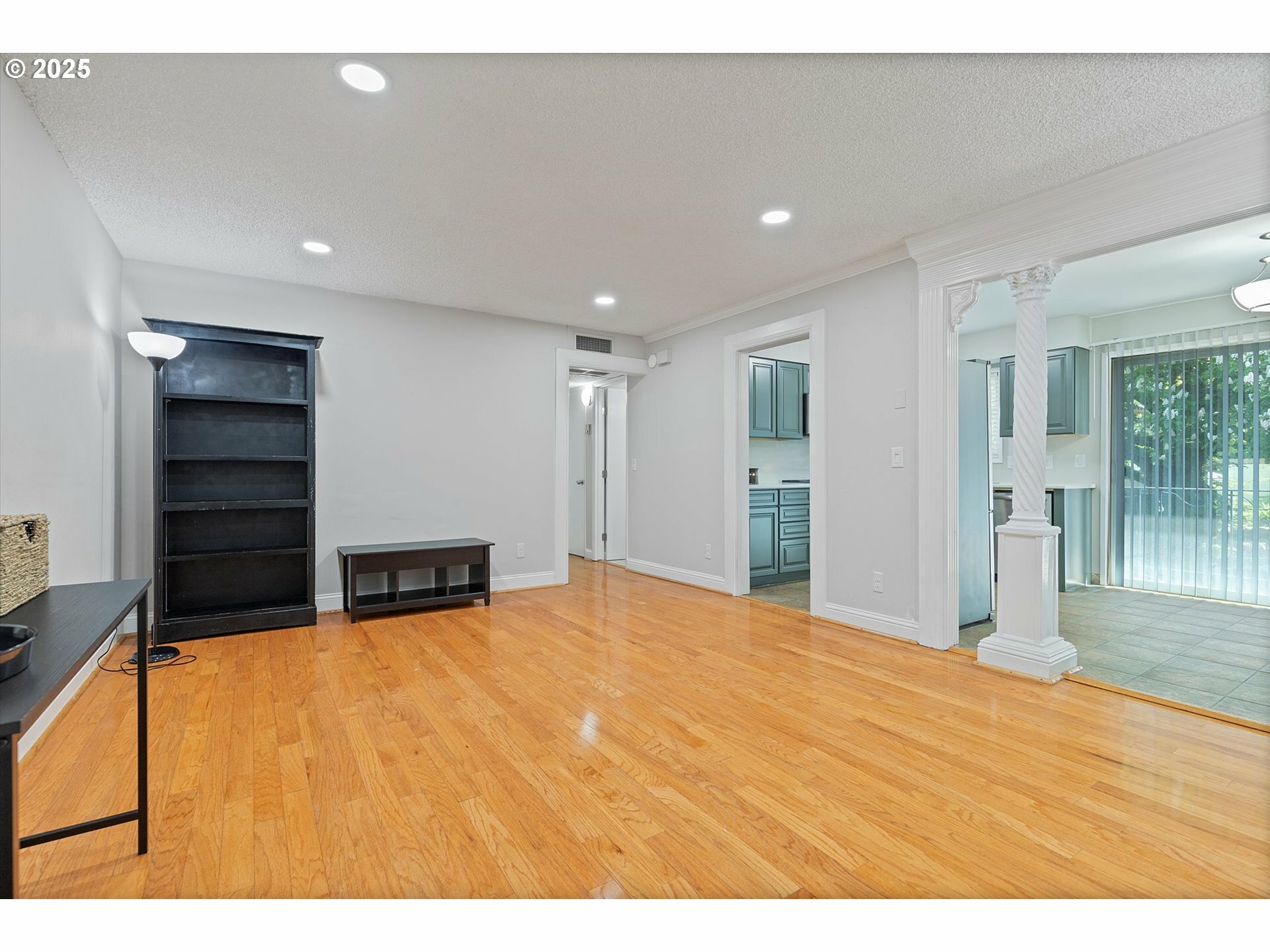 Property Photo: 1823 NE Multnomah St OR 97232