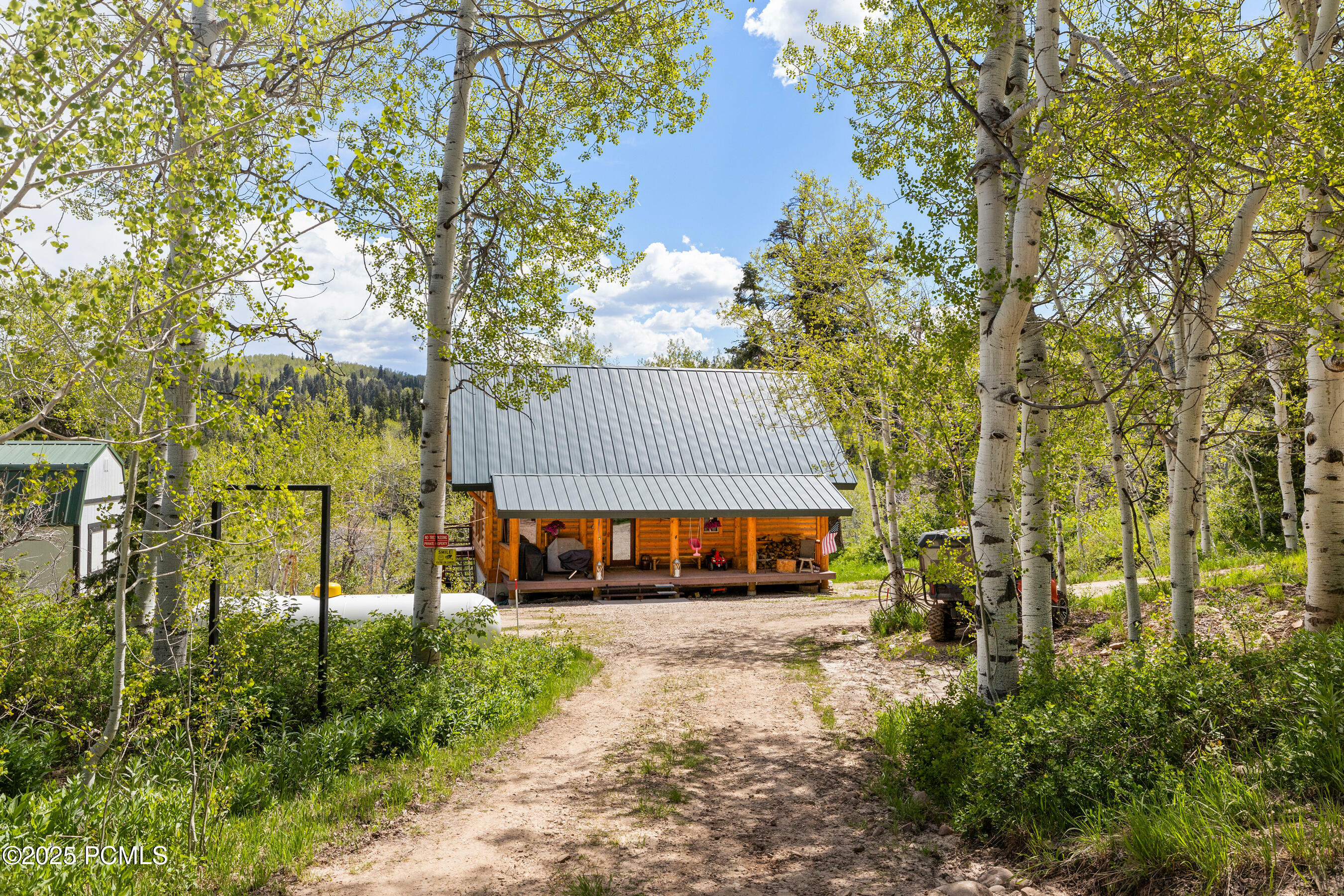 Property Photo: 1139 W Elk Road UT 84017