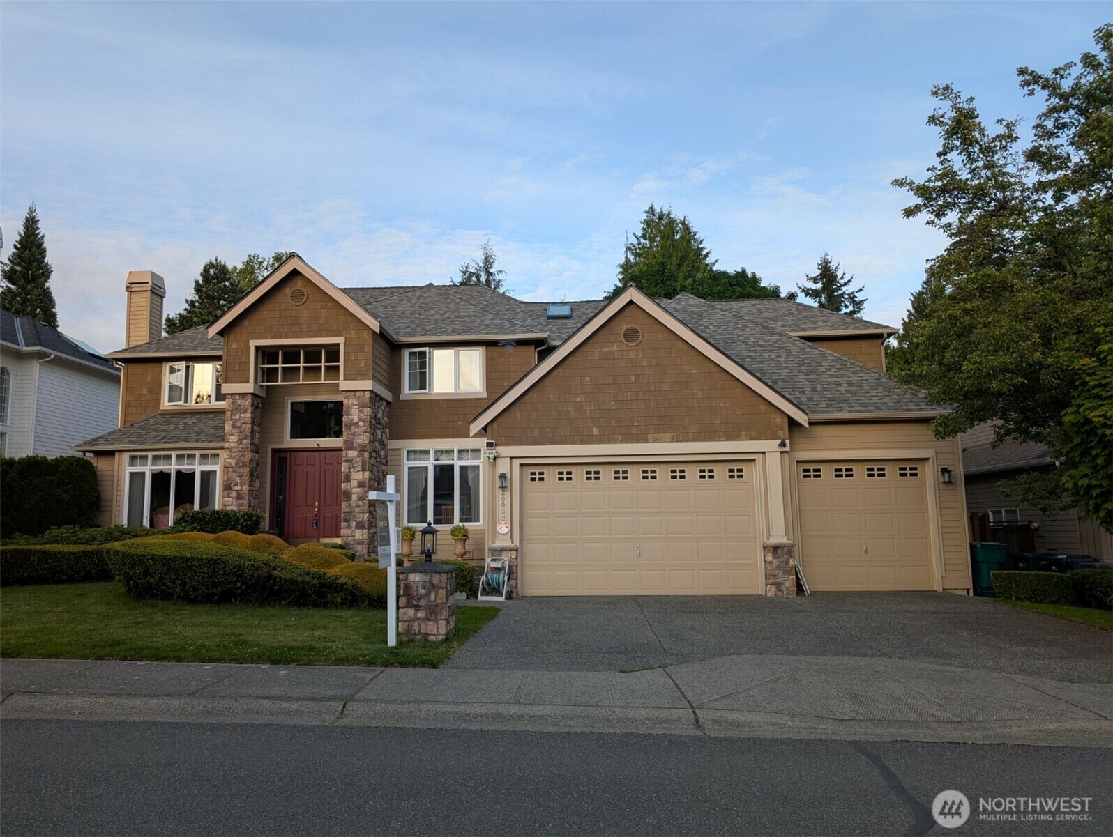 Property Photo: 20933 37th Avenue SE WA 98021