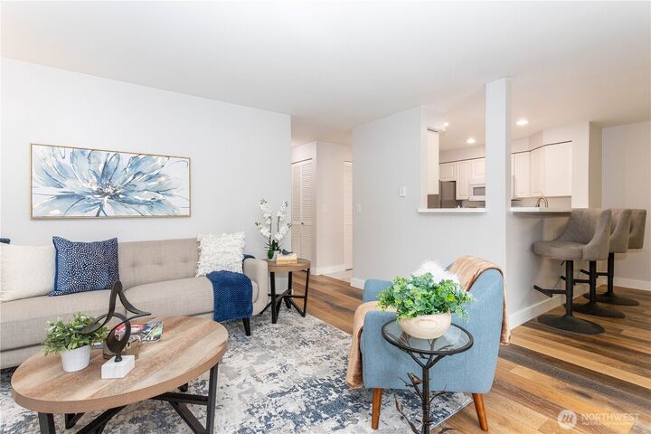 Property Photo:  13306 SE 272nd Street H202  WA 98042 