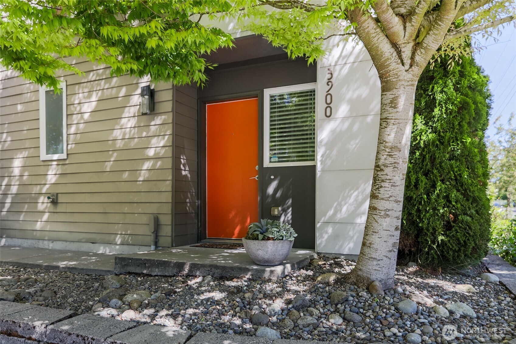 Property Photo: 3900 SW Findlay Street WA 98136