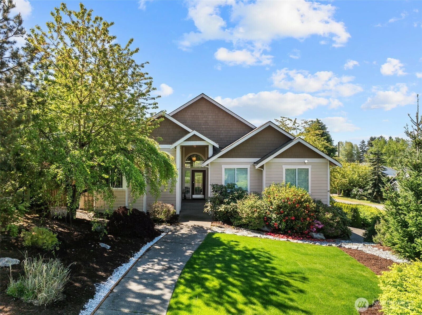 Property Photo: 4002 33rd Street NE WA 98422