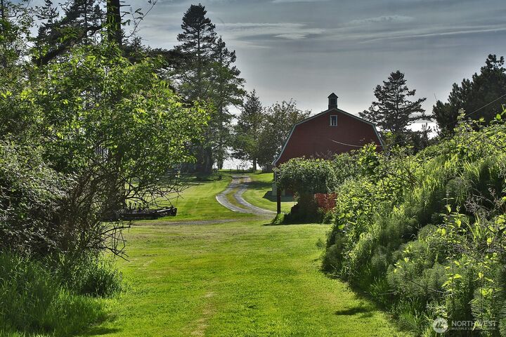 Property Photo: 364 Gramayre Road WA 98239