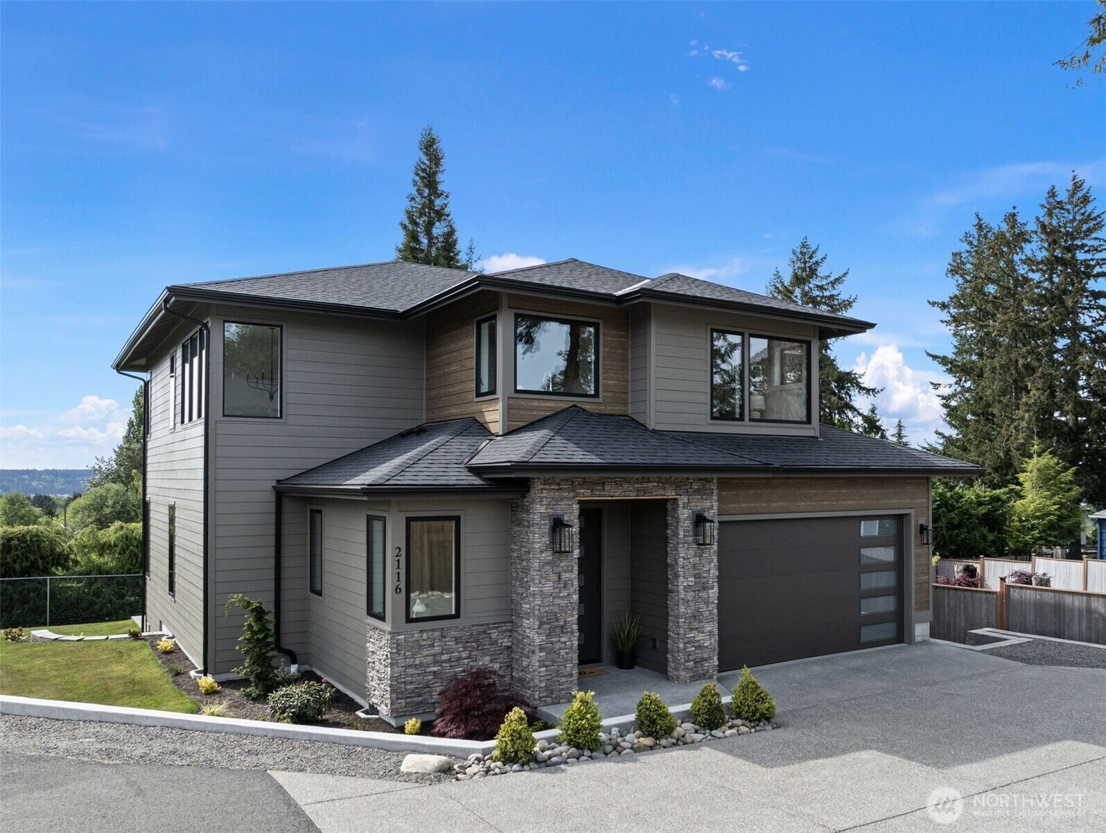 Property Photo: 2116 Mountain View Avenue W WA 98466