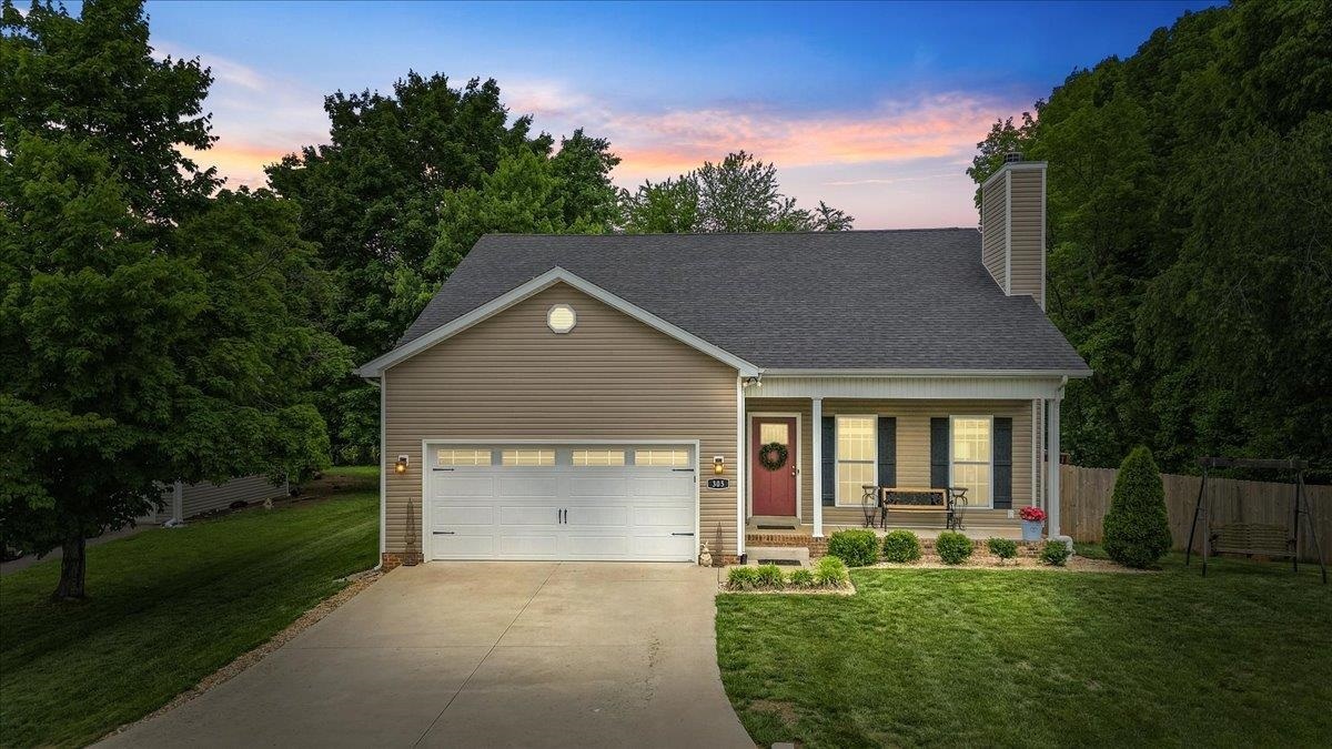 Property Photo: 305 Cottontail Circle KY 42122
