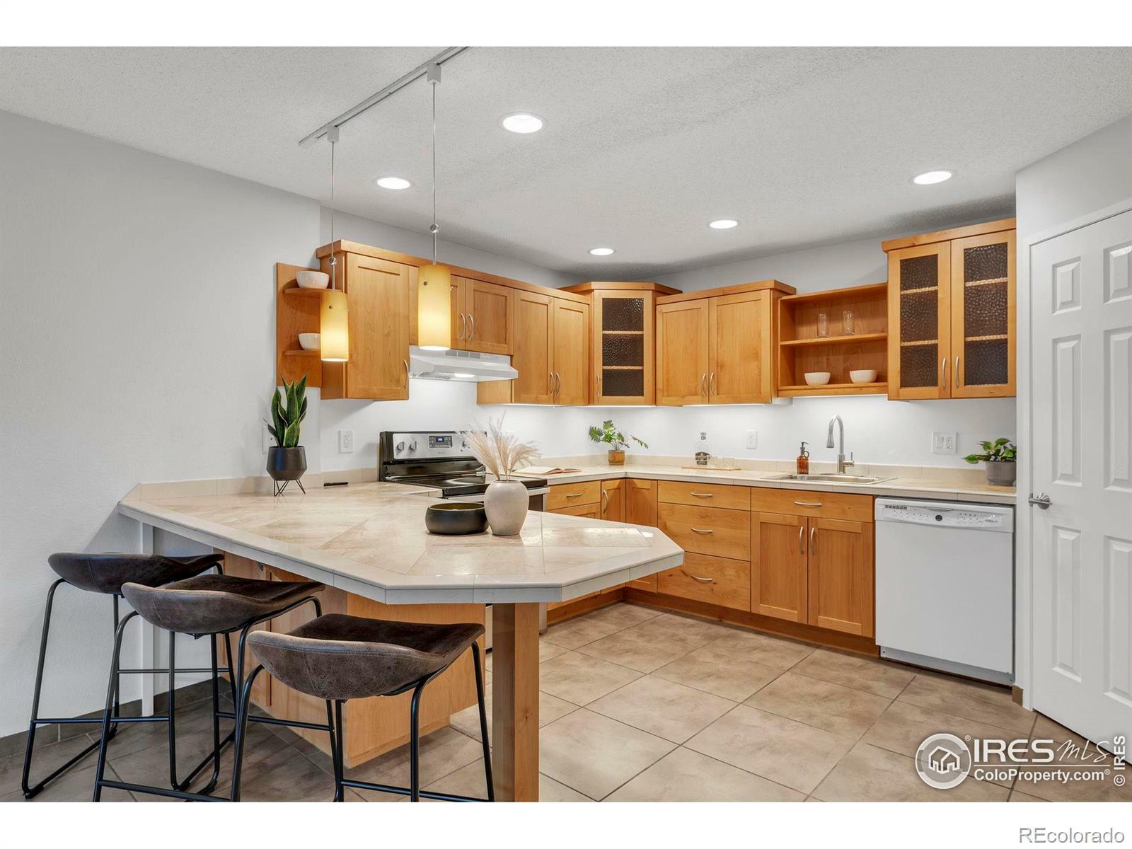 Property Photo: 3300 Bridger Trail 111 CO 80301