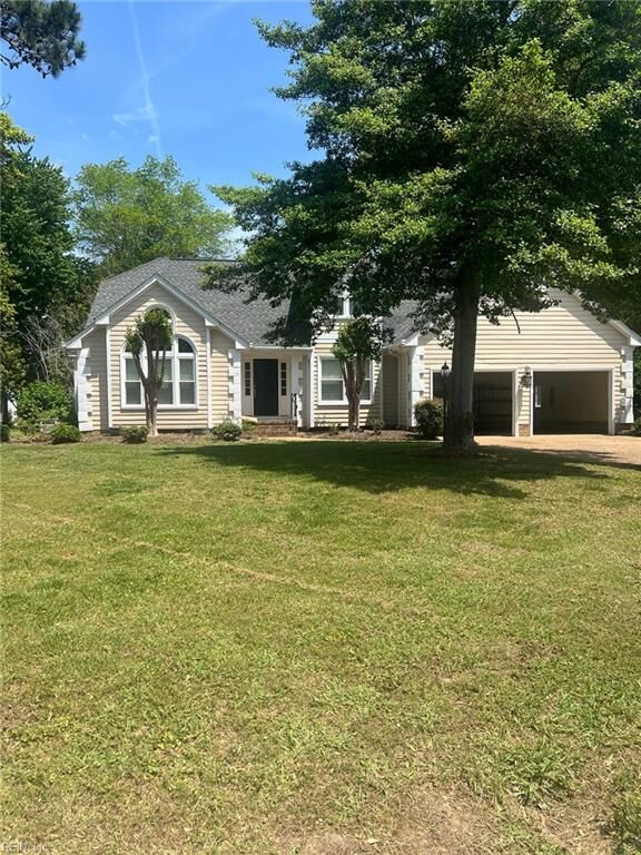 Property Photo: 103 Sunrise Bluff Ln VA 23430