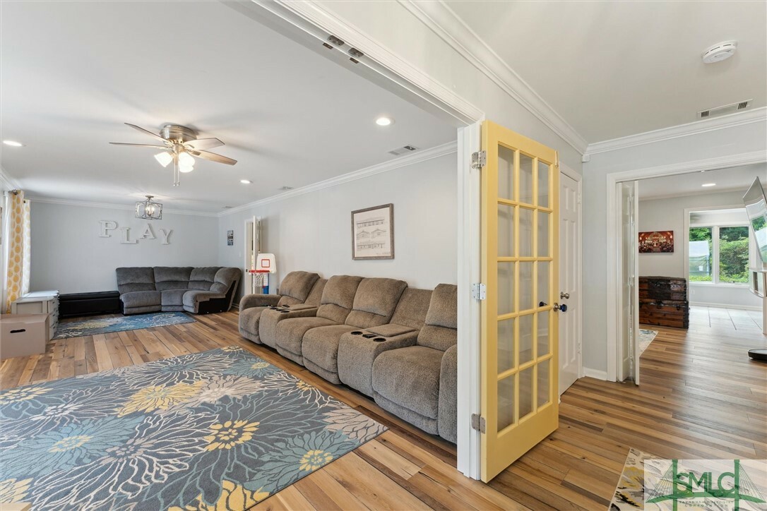 Property Photo: 7 Raleigh Drive GA 31406