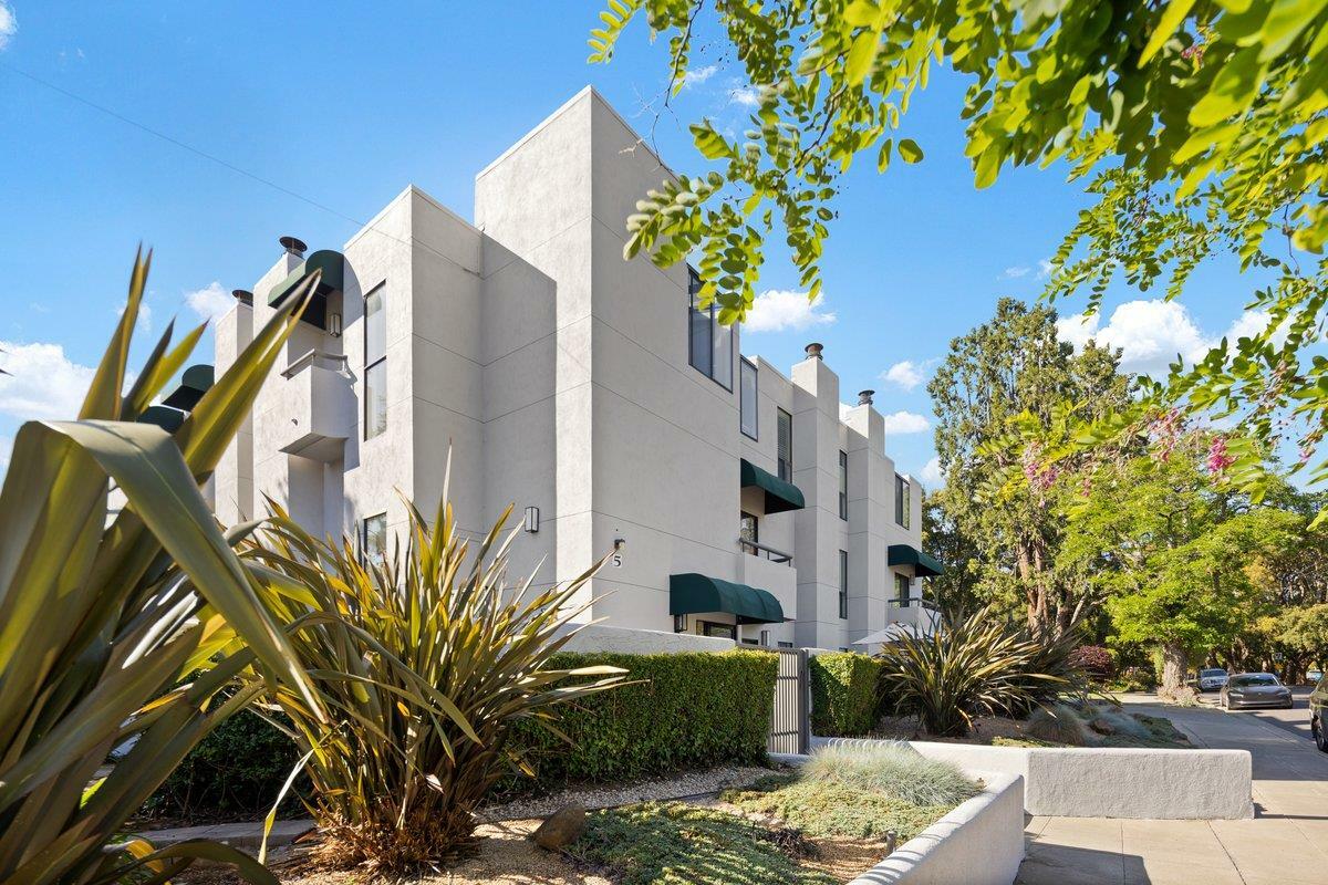 Property Photo: 5 West Bellevue Avenue 10 CA 94402