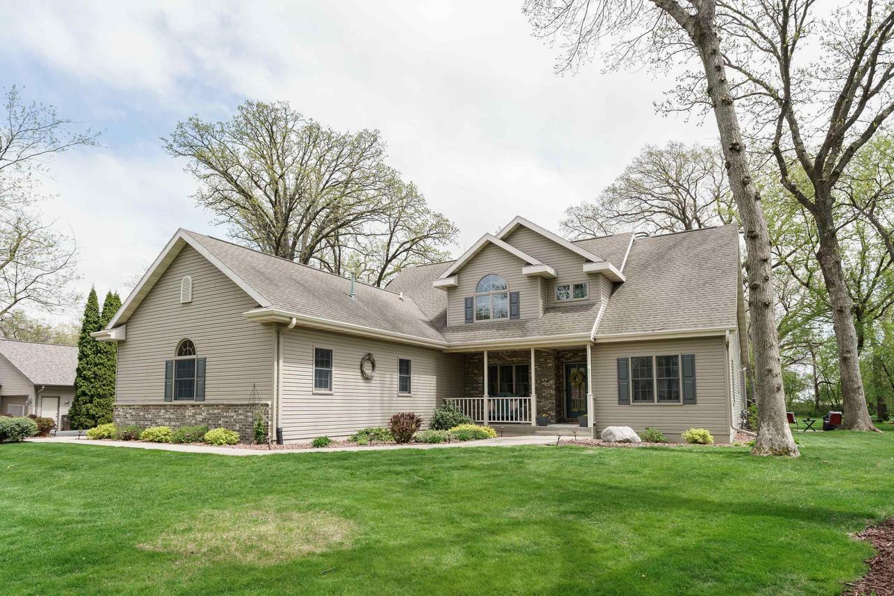 Property Photo: 5504 North Waterman Drive WI 53563