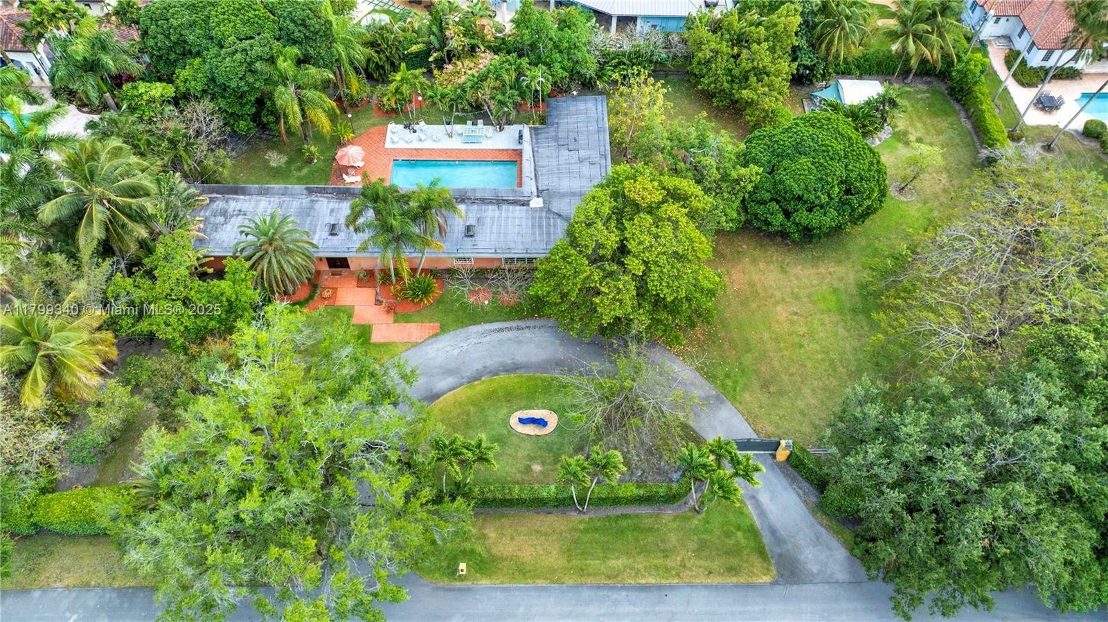 Property Photo: 8150 SW 77th St FL 33143