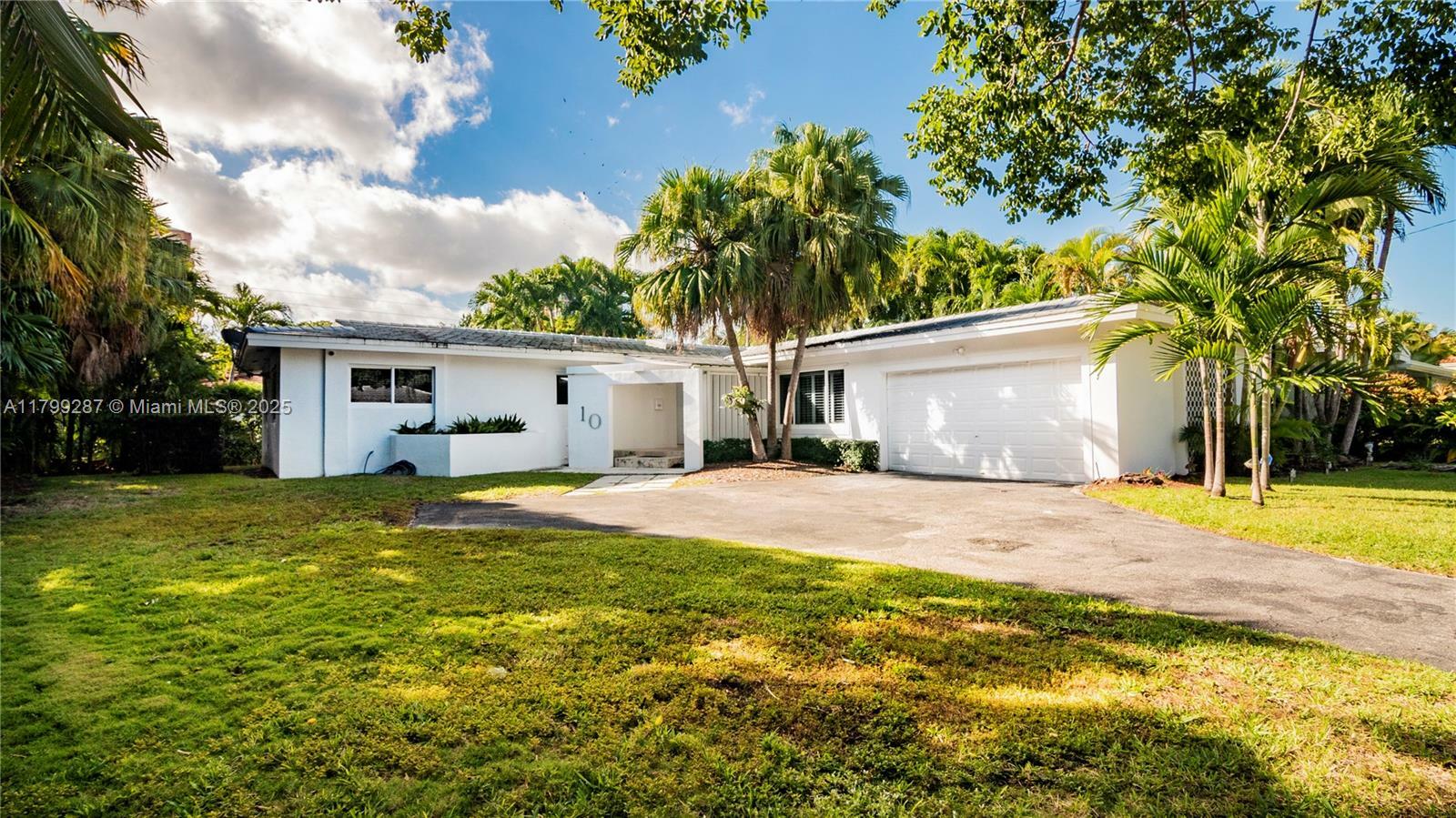 Property Photo: 10 Prospect Dr FL 33133