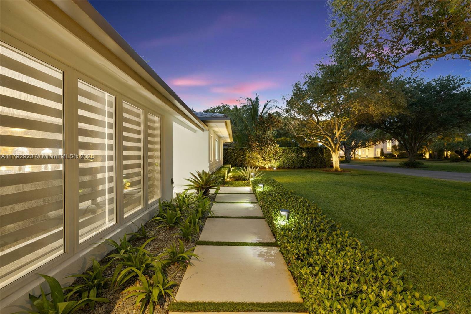 Property Photo: 1217 Algardi Ave FL 33146