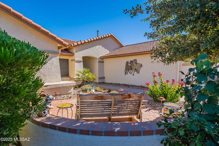 1328 N Mahogany Gulch Lane  Green Valley AZ 85614 photo