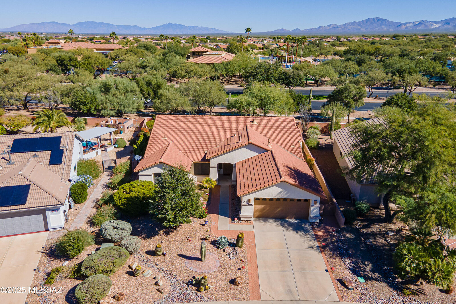 Property Photo: 1328 N Mahogany Gulch Lane AZ 85614