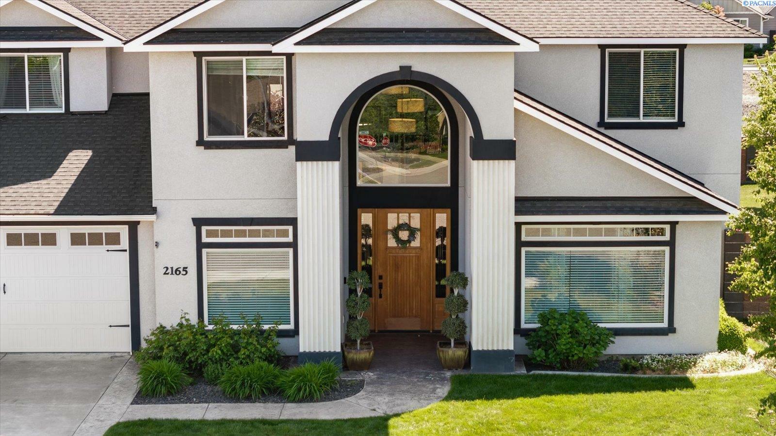 Property Photo: 2165 Hawk Haven Ct WA 99352