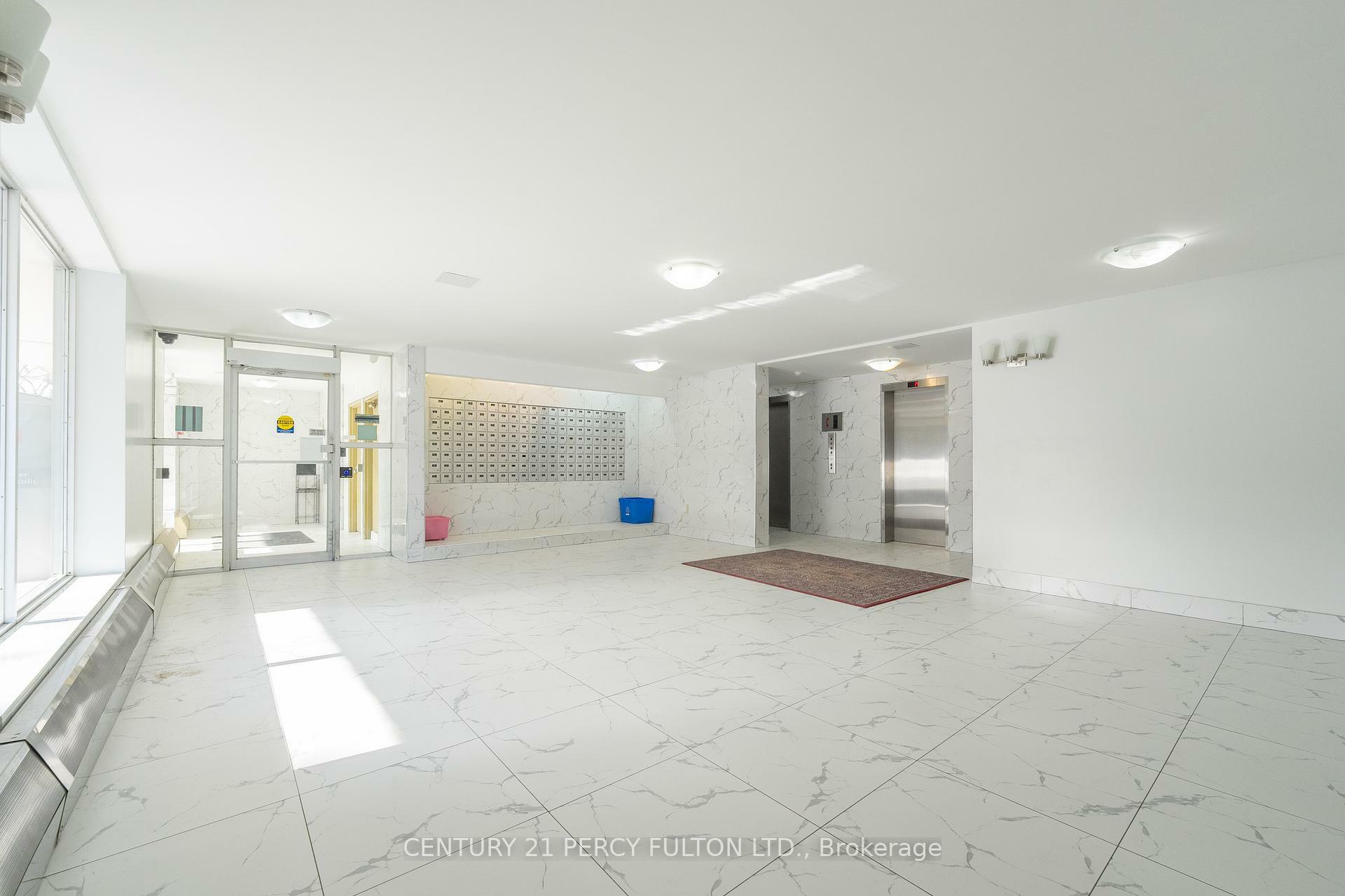 Property Photo: 100 Dundalk Drive 516 ON M1P 4V2