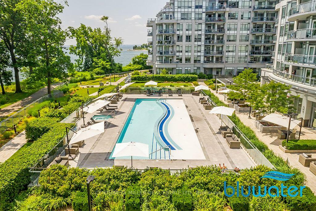 Photo de la propriété: 3500 Lakeshore Road W 108 ON L6L 0B4