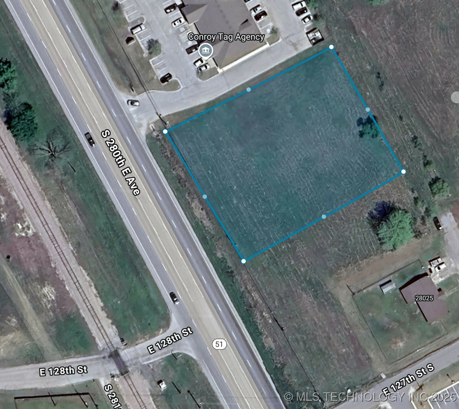Property Photo: 2 S State Highway 51 Highway OK 74429