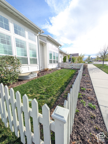 Property Photo:  10827 S Kestrel Rise Rd W  UT 84009 