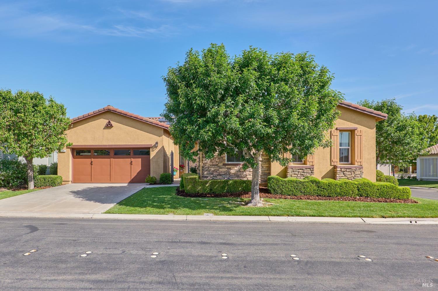Property Photo: 421 Redmont Lane CA 94571
