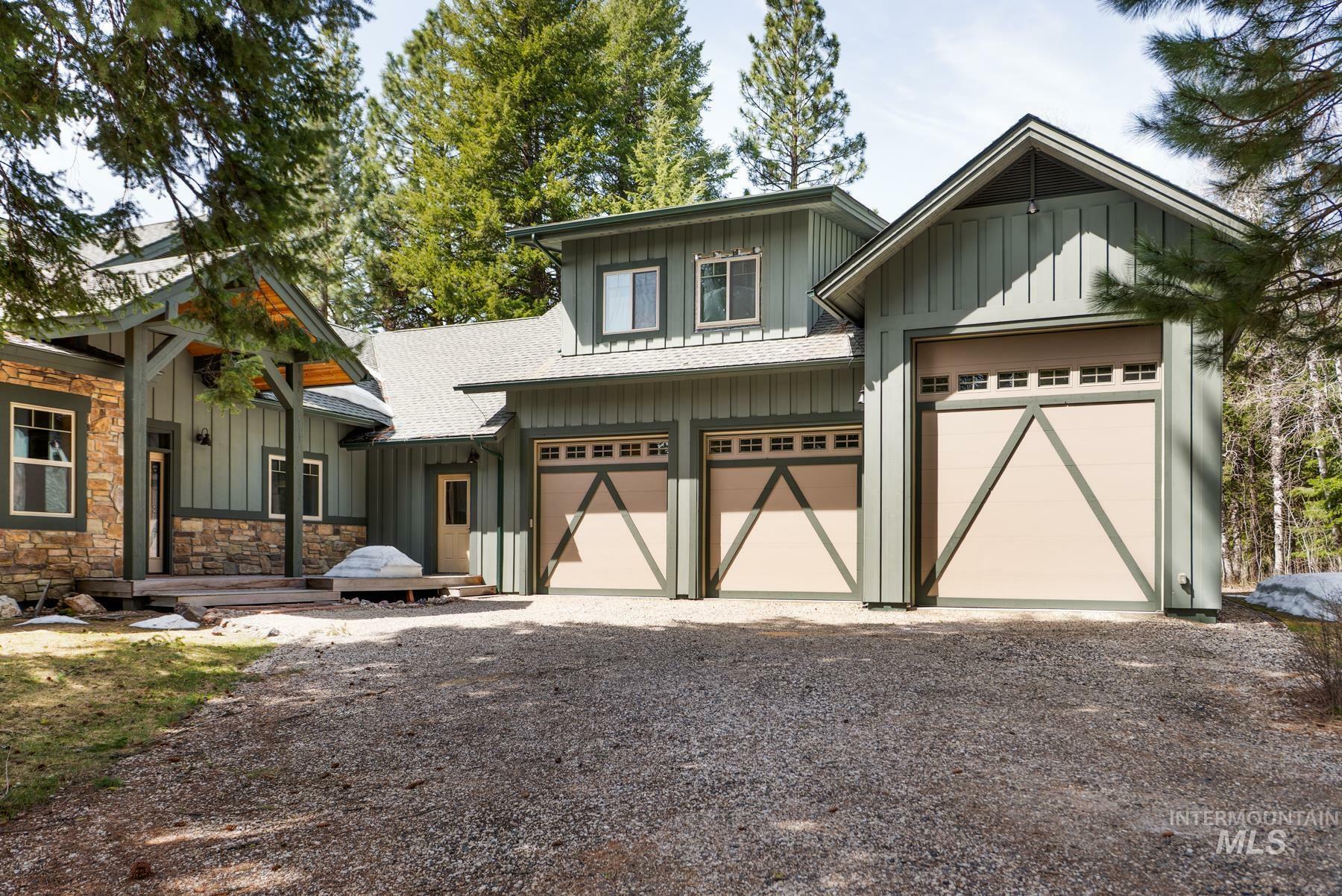 Property Photo: 165 Stillwater Court ID 83638