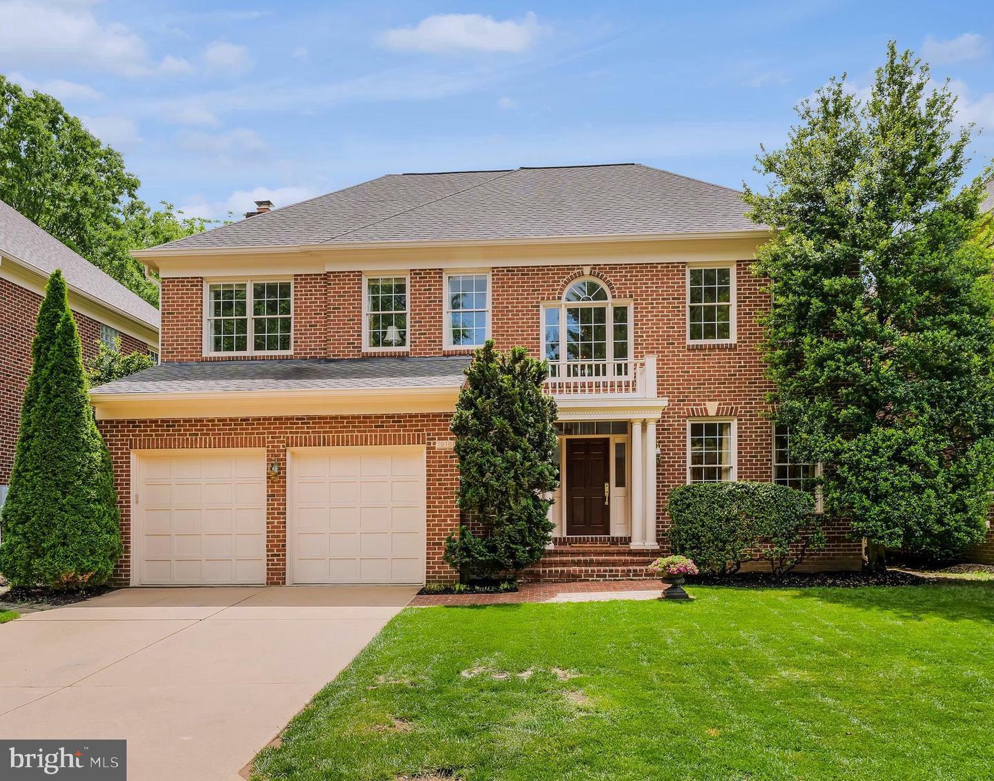 Property Photo:  1916 Armand Court  VA 22043 